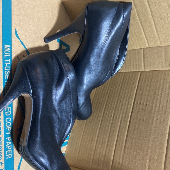 Aldo black fall winter shoes heels size 7 1/2 - Picture 6 of 6